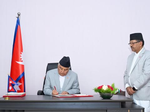 राष्ट्रपति रामचन्द्र पौडेलले  पदमुक्ति सम्बन्धी अध्यादेश-२०८३ जारी, १ सय १० वटा कानूनहरू परिमार्जन हुने